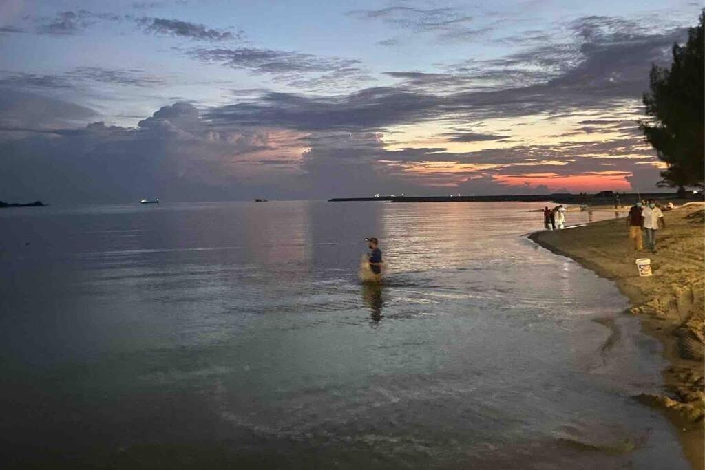 Melaka Beach Villa Klebang Besar Esterno foto